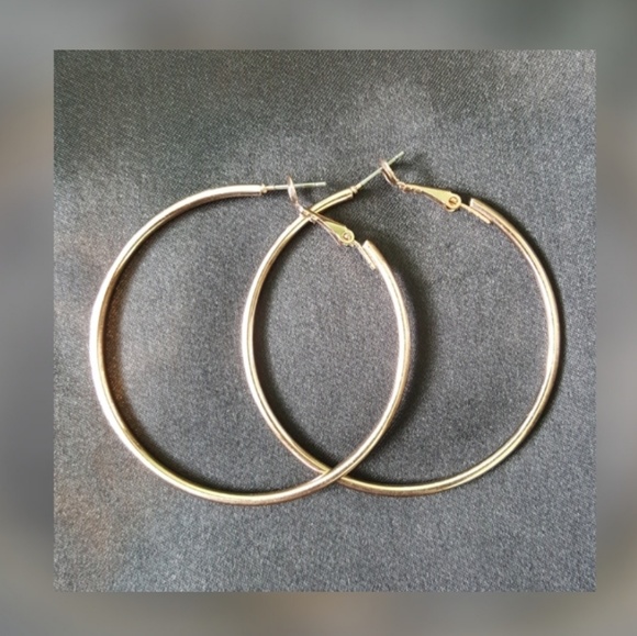 Jewelry - Free Rose Gold Hoops